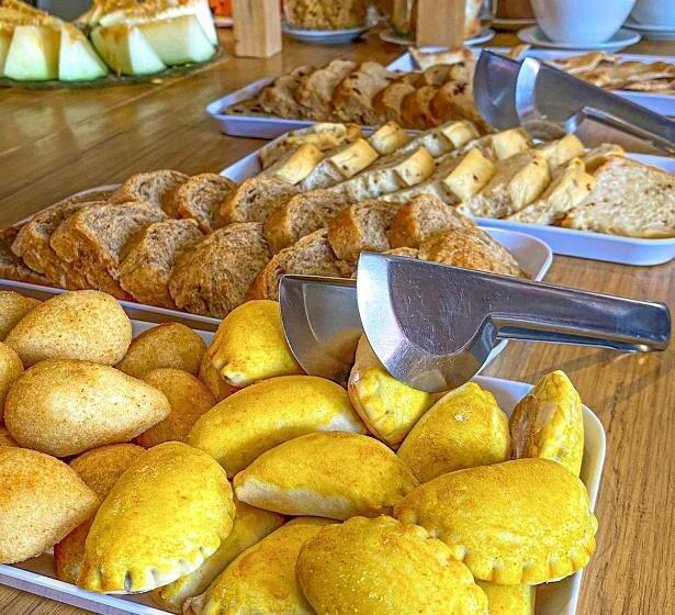 פנסיון Sollar Dos Gerânios