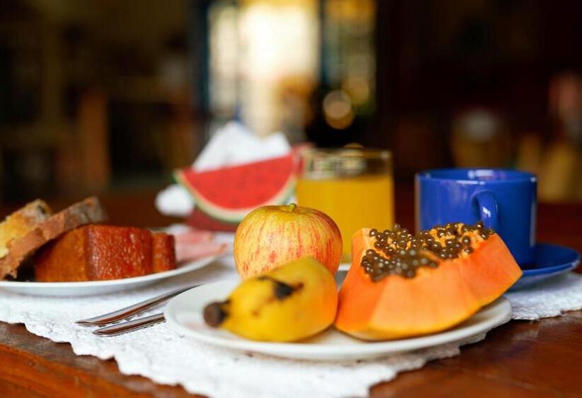 פנסיון Sollar Dos Gerânios