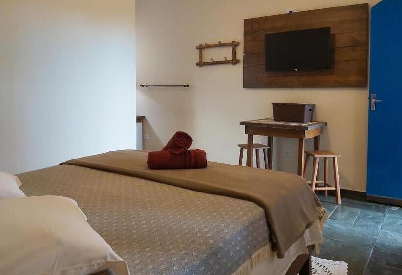 פנסיון Sollar Dos Gerânios