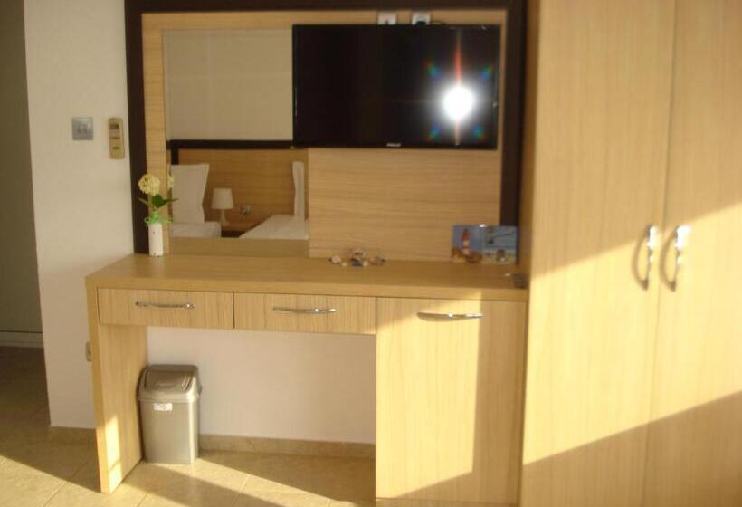 بنسيون The Sunny Home Guesthouse