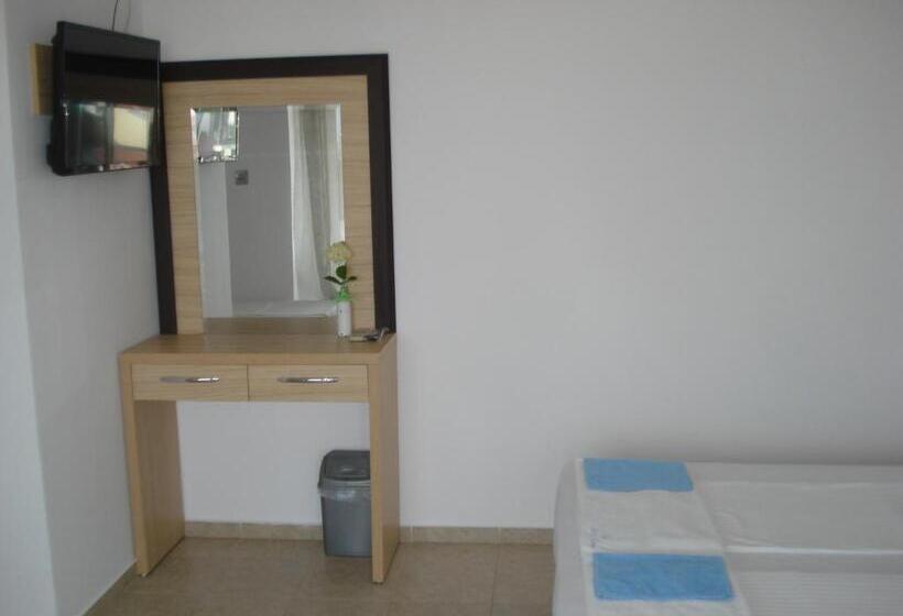 بنسيون The Sunny Home Guesthouse