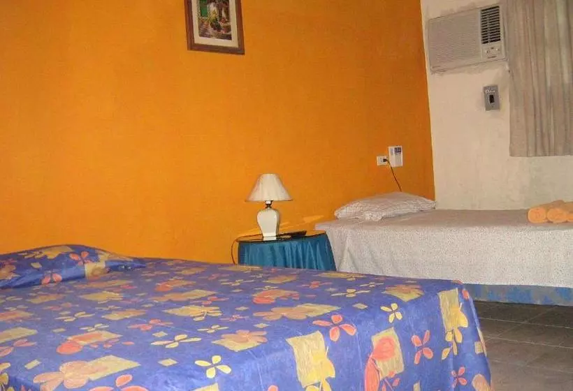 Retkeilymaja Posada El Jardin