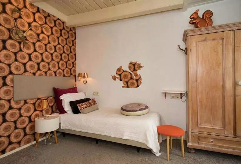 ユースホステル Restaurant Taverne