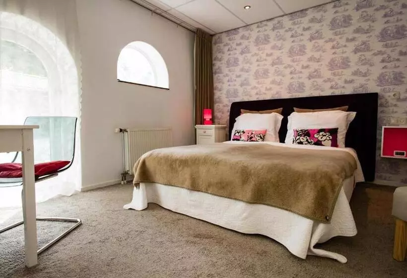 ユースホステル Restaurant Taverne