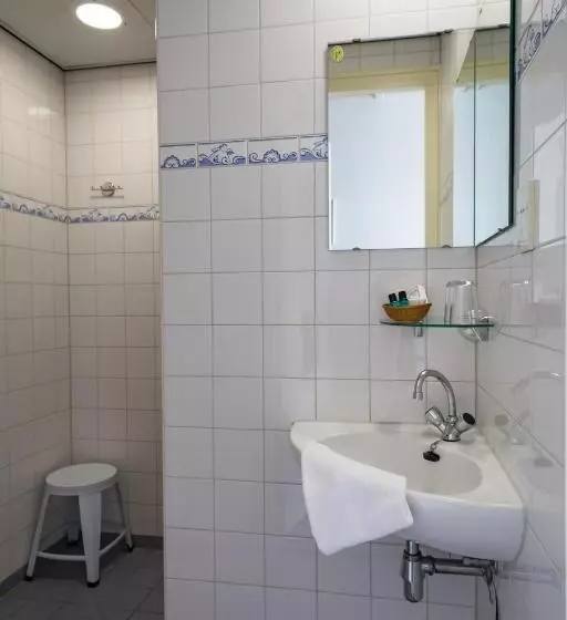 ユースホステル Restaurant Taverne