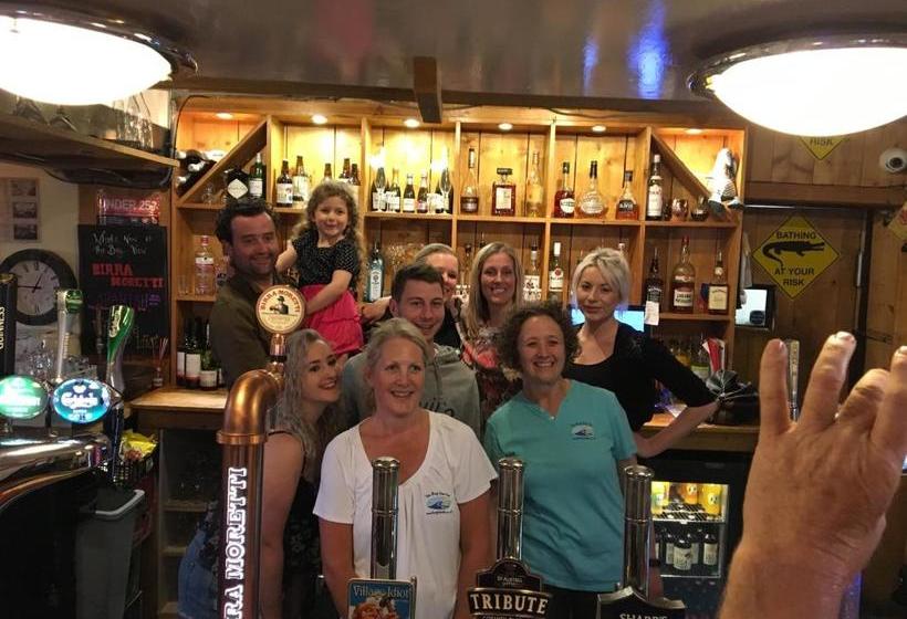 فندق صغير The Bay View Inn