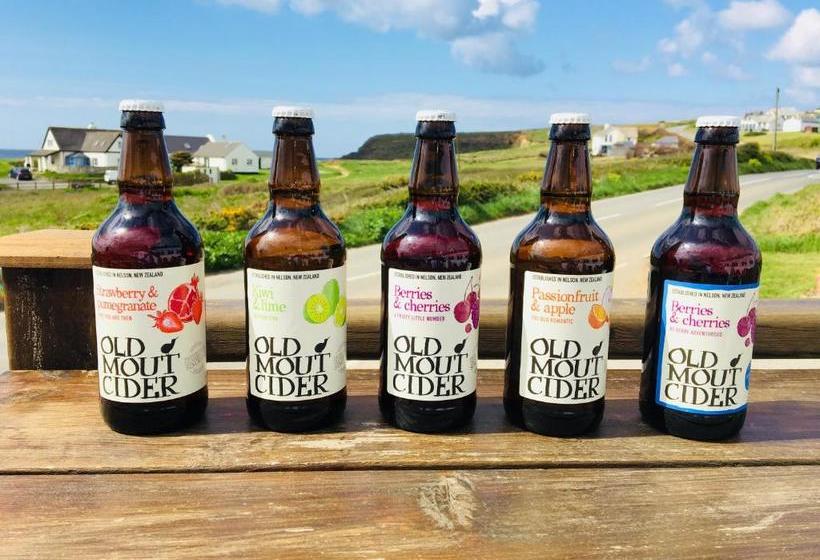 فندق صغير The Bay View Inn