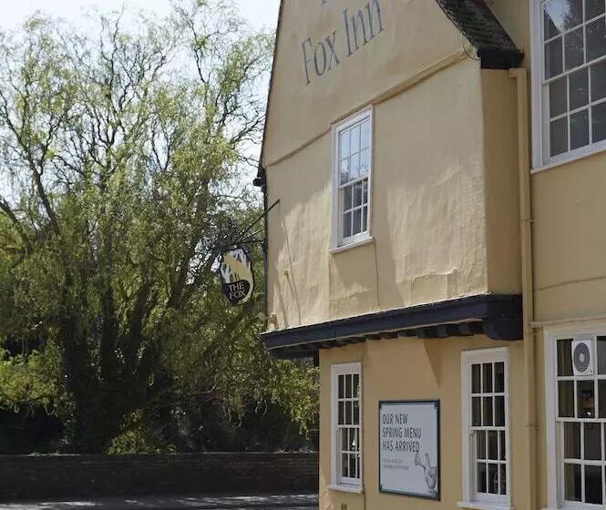 ユースホステル The Fox By Greene King Inns