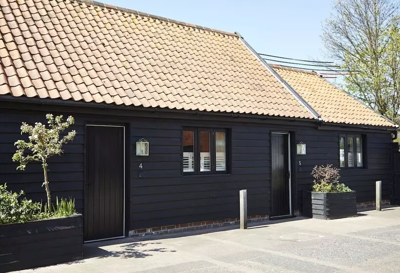 ユースホステル The Fox By Greene King Inns