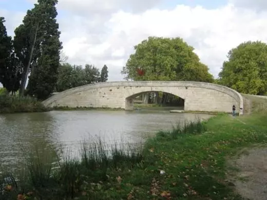 پانسیون Chateau Du Comte