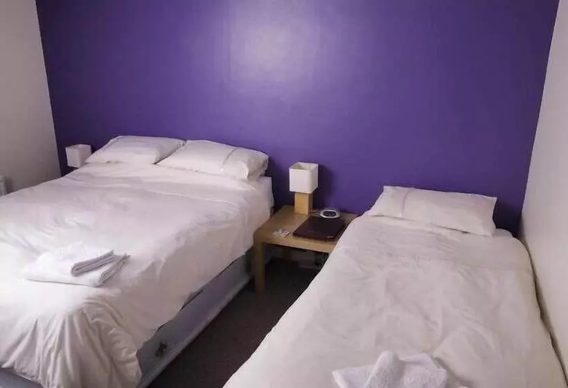 Majatalo Fourways Guest House