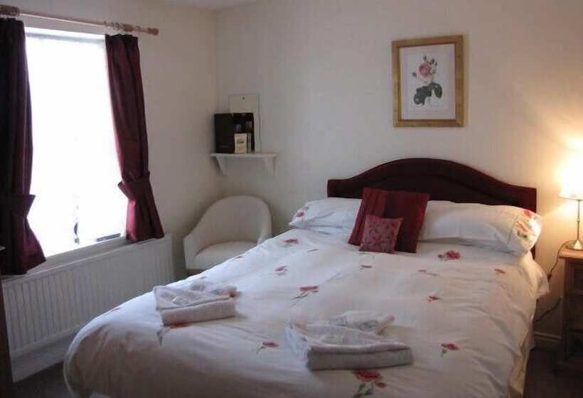 بنسيون Fourways Guest House