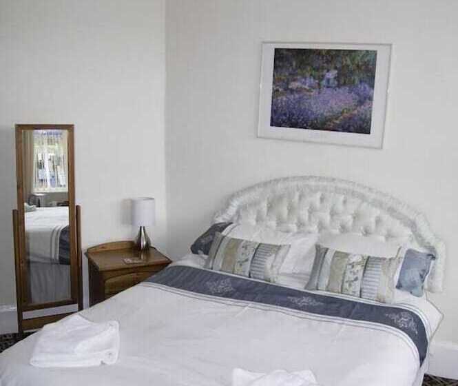 بنسيون Fourways Guest House