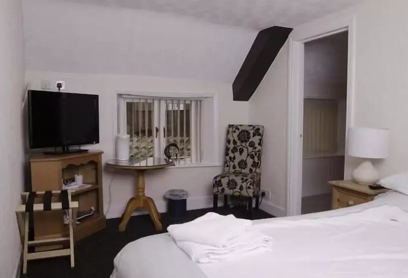 Majatalo Fourways Guest House