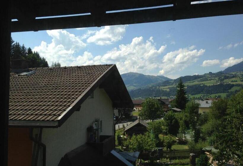 پانسیون Haus Tenk