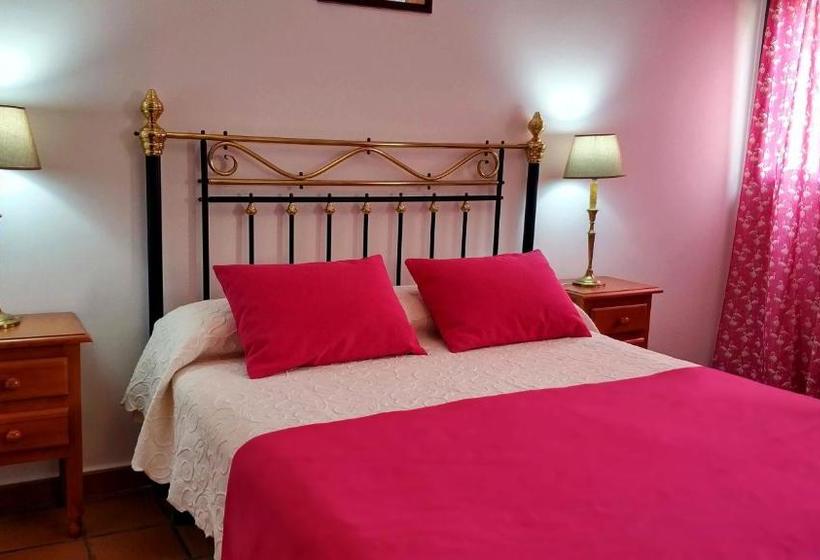 ペンション Hostal Altamira Guadalupe