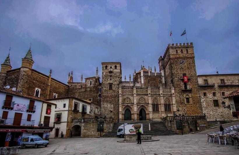 ペンション Hostal Altamira Guadalupe