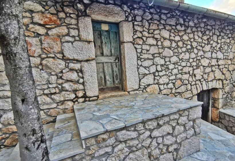 پانسیون La Pietra Family