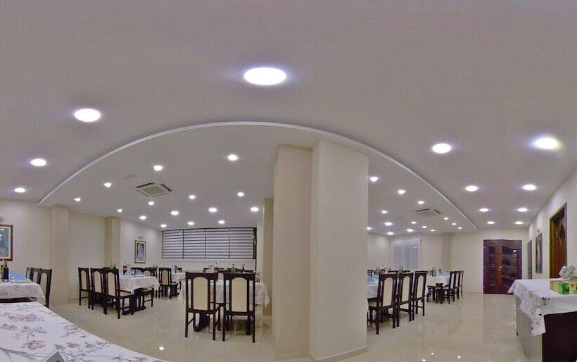 پانسیون La Pietra Family