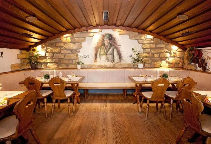 ペンション Landhotel Trakehnerhof