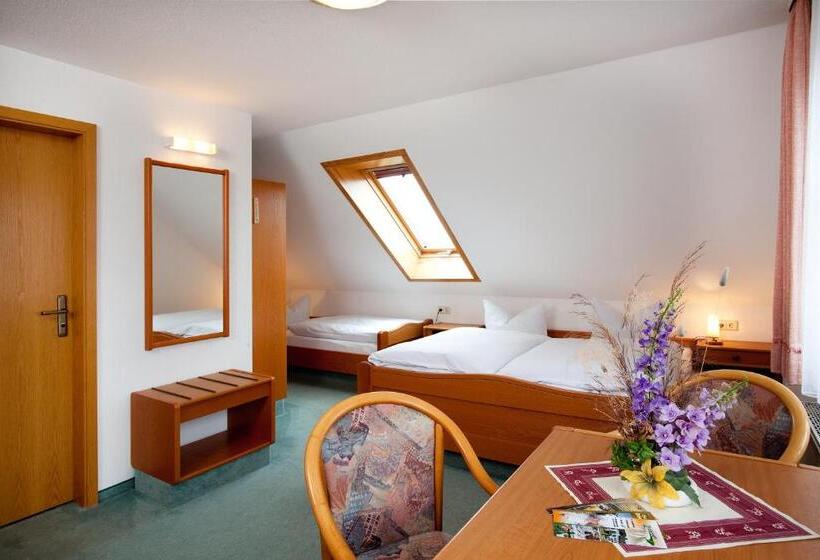 Пансион Landhotel Trakehnerhof