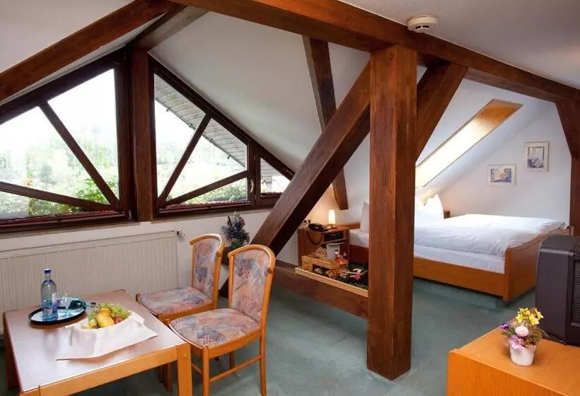 ペンション Landhotel Trakehnerhof