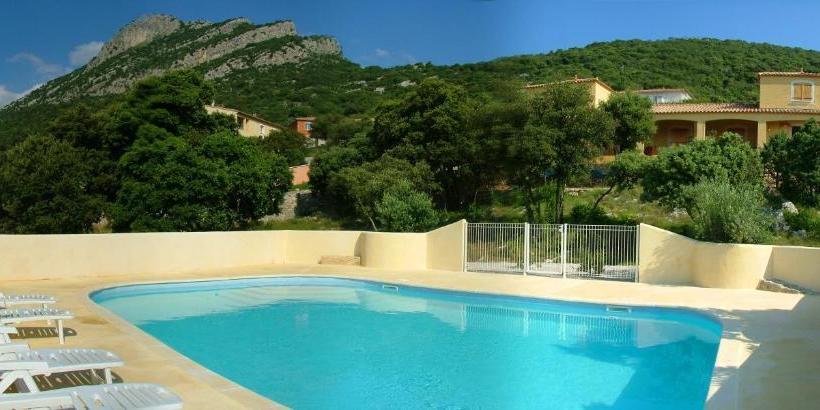 ペンション Mas De Courreges