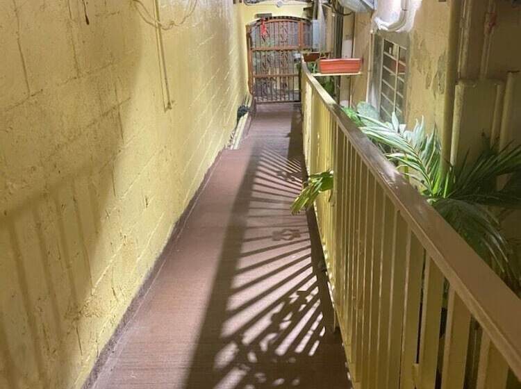 펜션 Midtown Guest House