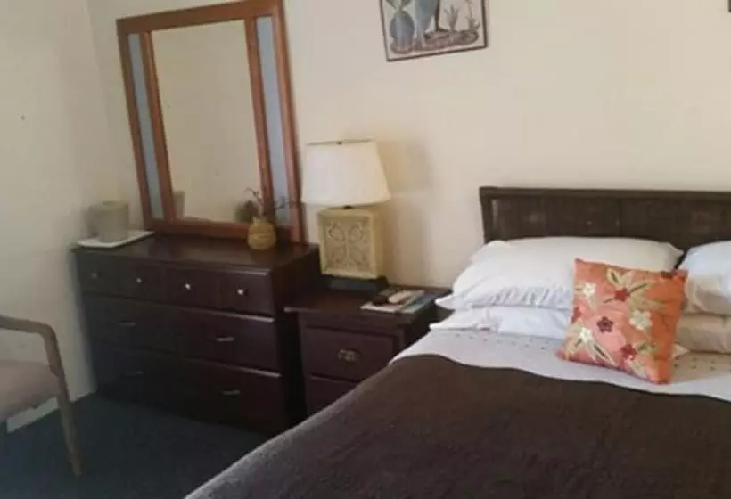 Majatalo Midtown Guest House