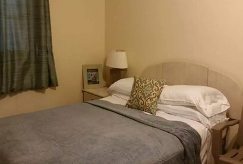 Majatalo Midtown Guest House