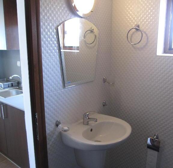 פנסיון Neli Sea Villa