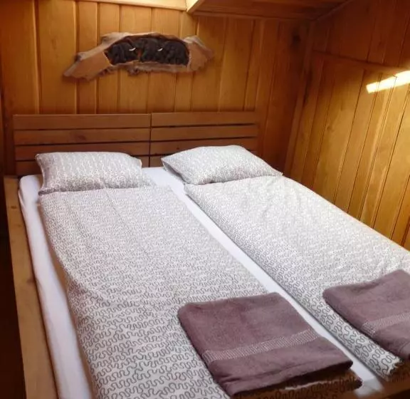 پانسیون Tölgyfakuckó Apartman