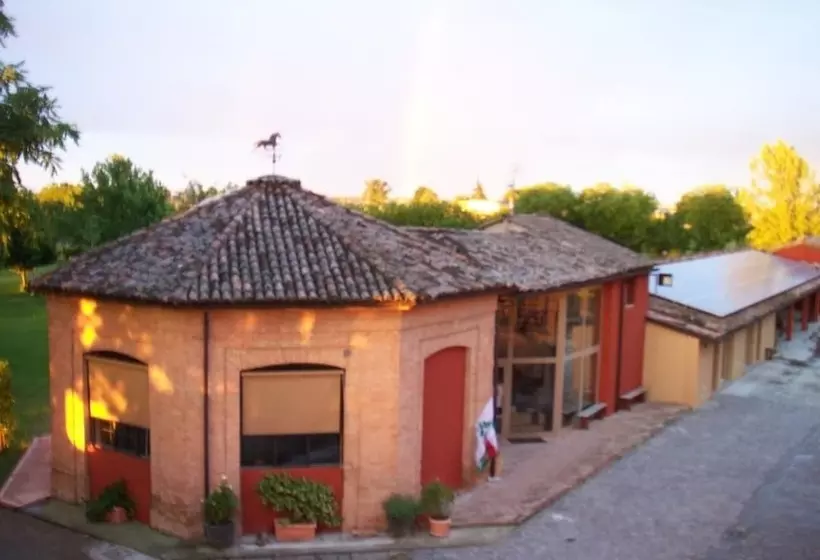 ホテル Agriturismo Battibue