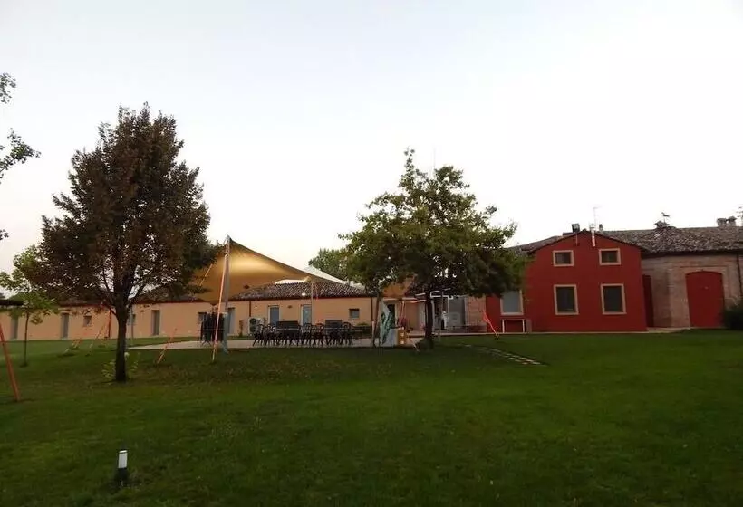 ホテル Agriturismo Battibue