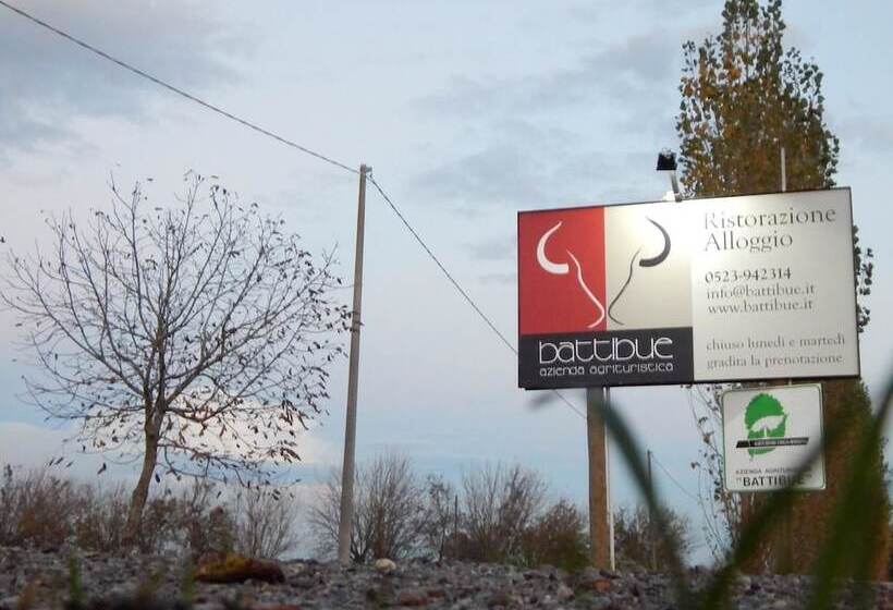 ホテル Agriturismo Battibue
