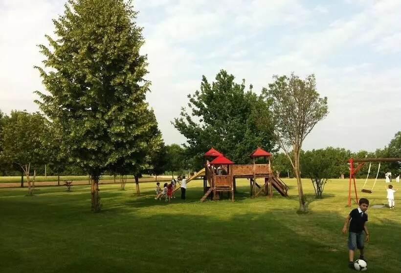 ホテル Agriturismo Battibue