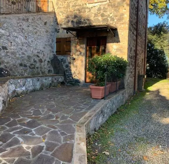 Hotelli Agriturismo Borgo Pirolino