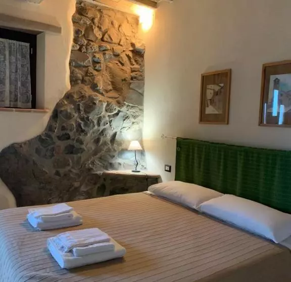 Hotelli Agriturismo Borgo Pirolino