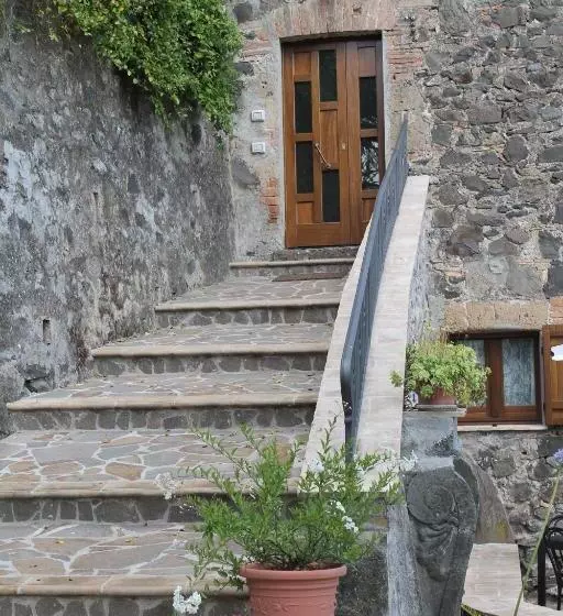 Hotelli Agriturismo Borgo Pirolino