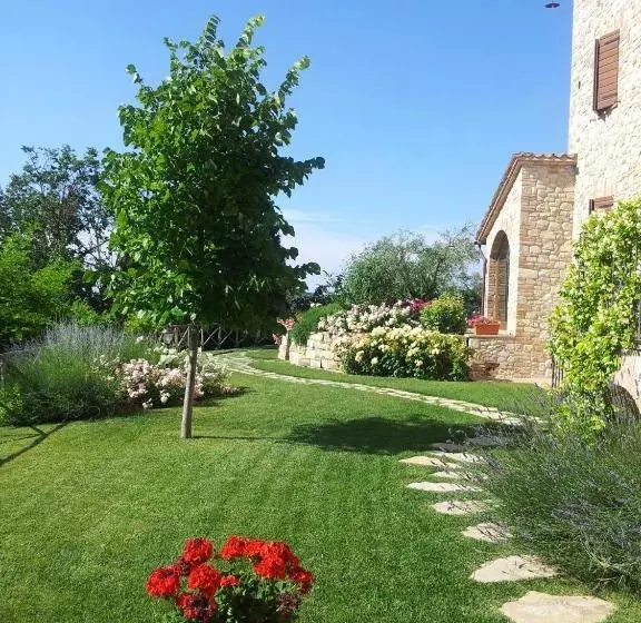 Hotelli Agriturismo La Torraccia
