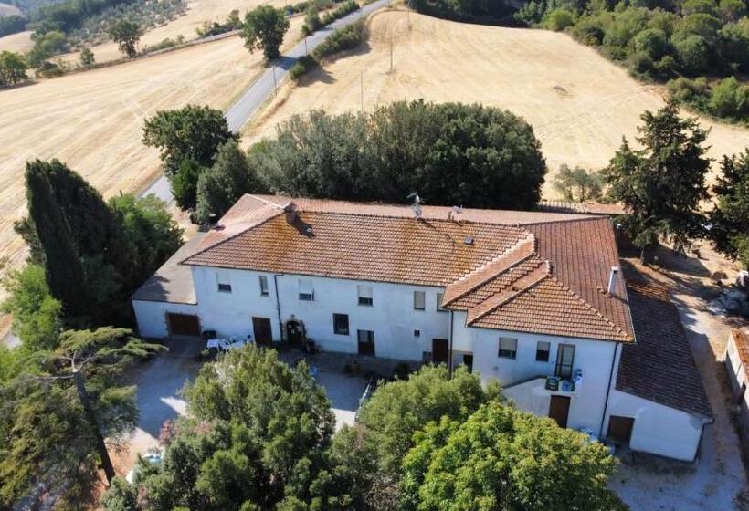 Отель Agriturismo Santa Chiara