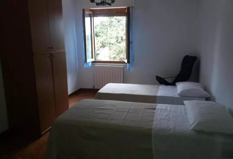 ホテル Agriturismo Santa Chiara