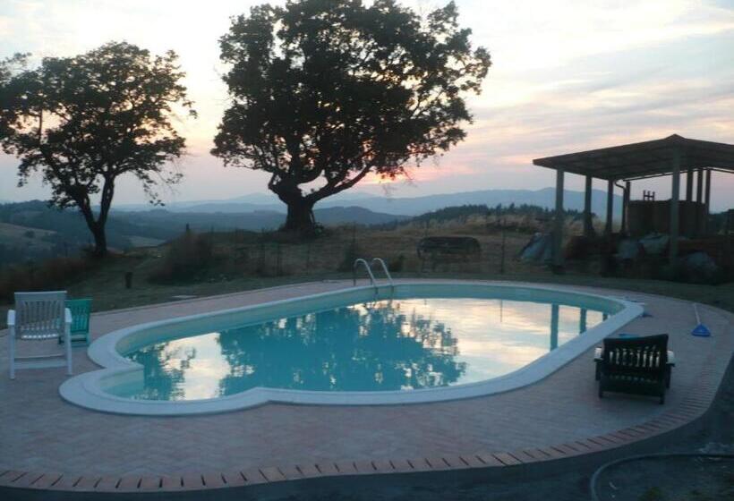 Отель Agriturismo Santa Chiara