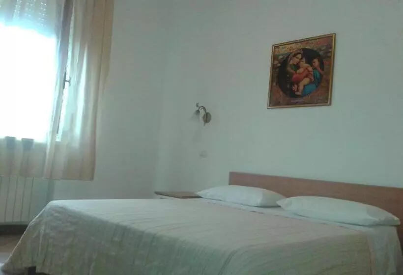 ホテル Agriturismo Santa Chiara