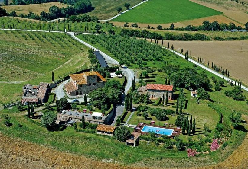 Отель La Mandriola