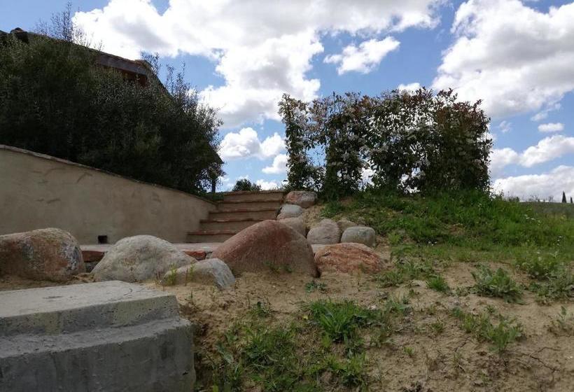 Отель La Mandriola