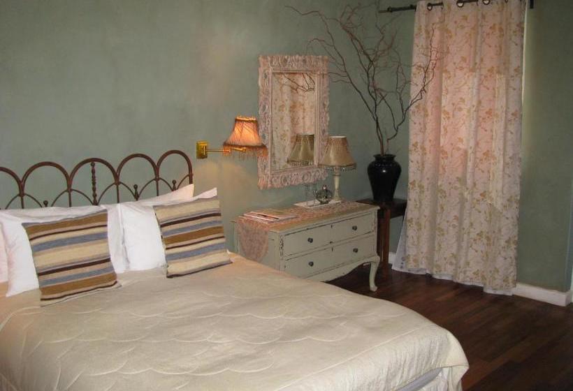 بنسيون De Langenhof Guest House