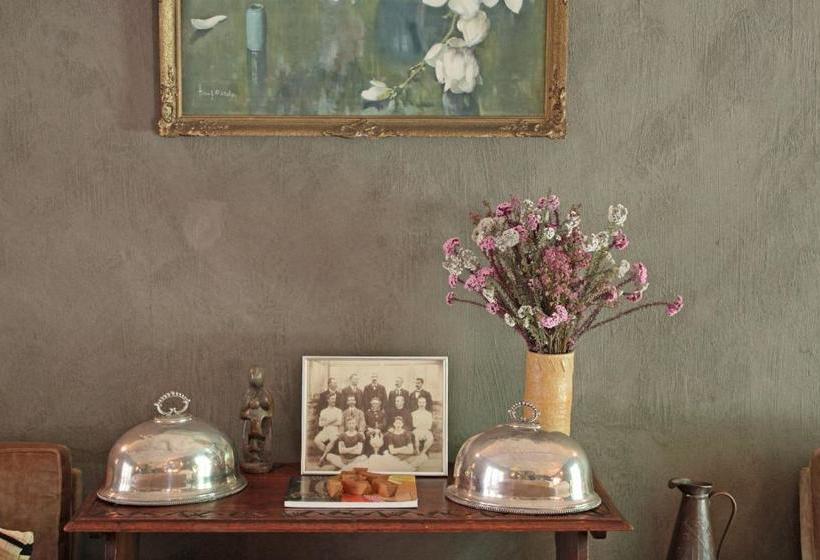 بنسيون De Langenhof Guest House