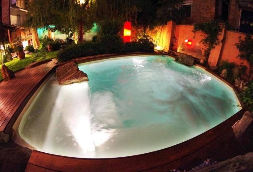 بنسيون Lori S Inn