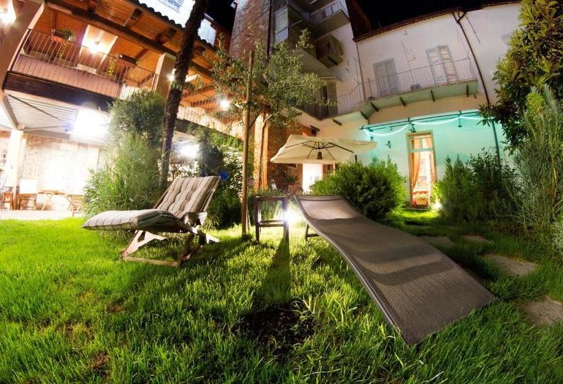 بنسيون Lori S Inn